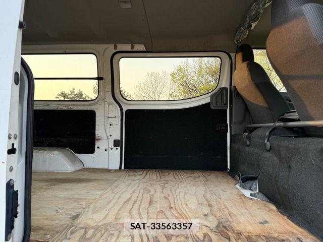 Nissan NV350 Caravan 2014-03 902799-16