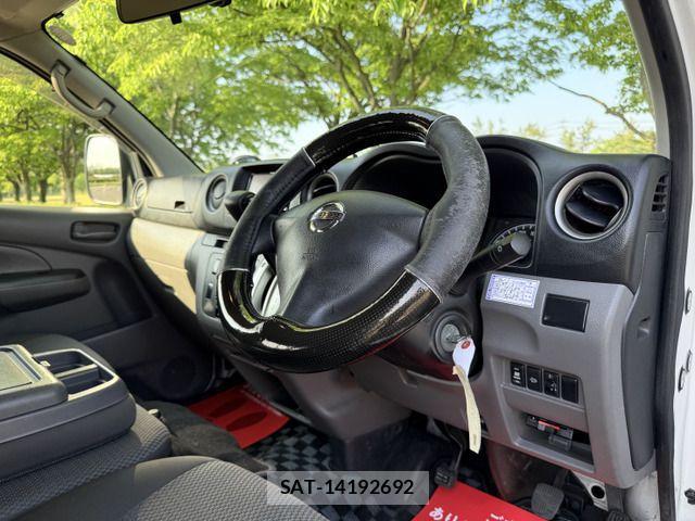 Nissan NV350 Caravan 2014-01 943919-10