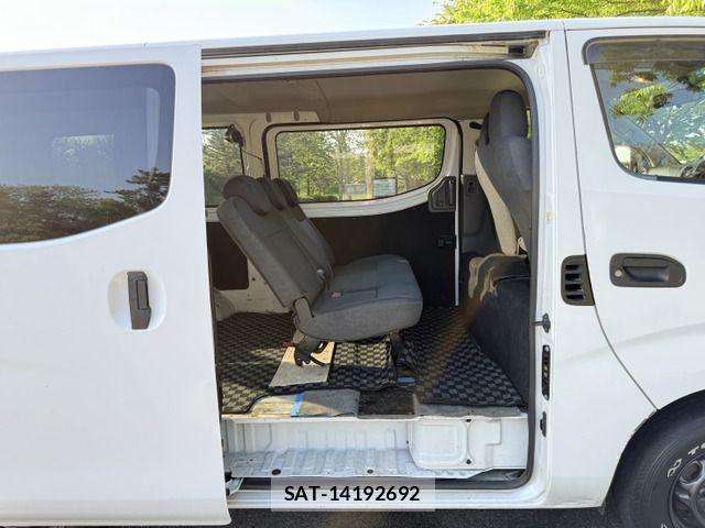 Nissan NV350 Caravan 2014-01 943919-16