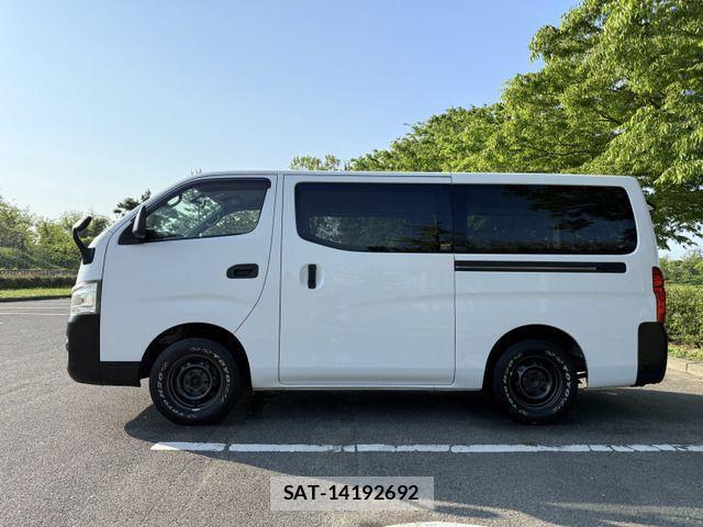 Nissan NV350 Caravan 2014-01 943919-7