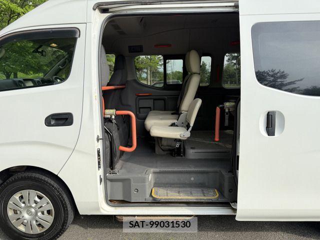 Nissan NV350 Caravan 2014-03 958734-15