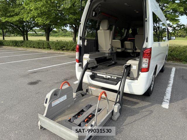 Nissan NV350 Caravan 2014-03 958734-19