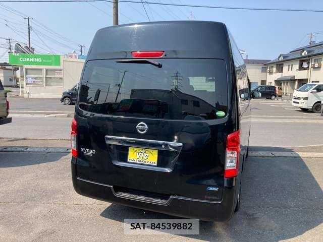 Nissan NV350 Caravan 2014-03 989112-11