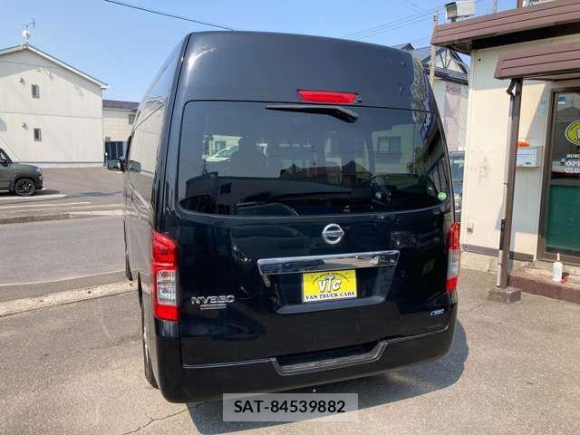 Nissan NV350 Caravan 2014-03 989112-12