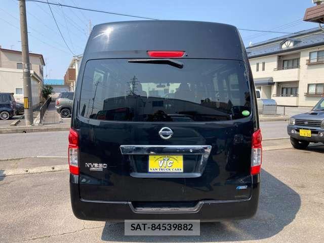 Nissan NV350 Caravan 2014-03 989112-13
