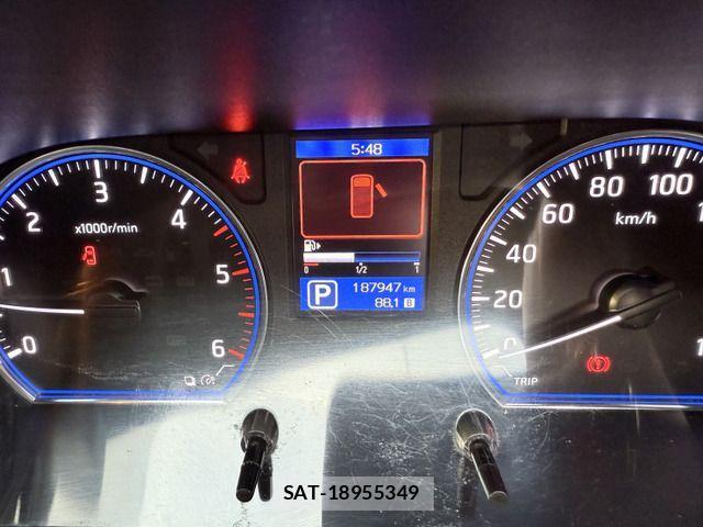 Nissan NV350 Caravan 2013-05 989111-11