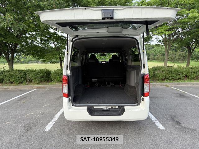 Nissan NV350 Caravan 2013-05 989111-19