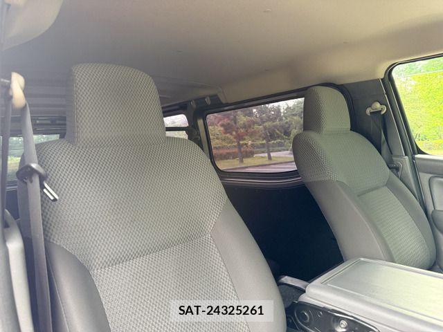 Nissan NV350 Caravan 2019-05 1056234-14