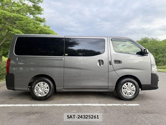 Nissan NV350 Caravan 2019-05 1056234-6