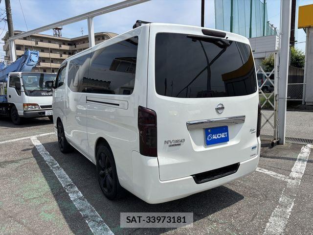 Nissan NV350 Caravan 2014-09 1073621-1