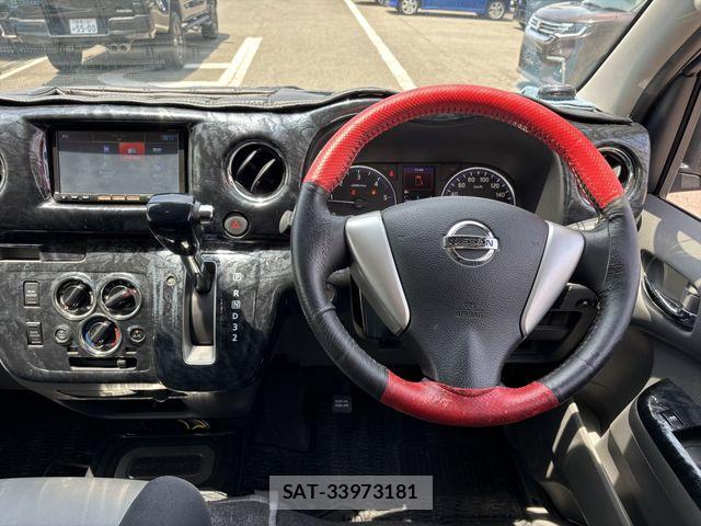 Nissan NV350 Caravan 2014-09 1073621-2