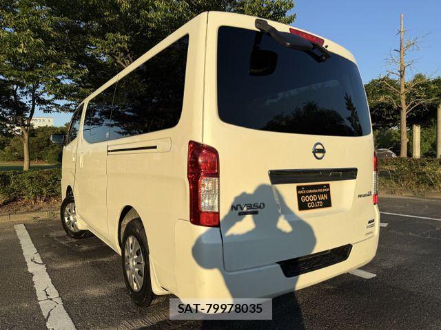 Nissan NV350 Caravan 2015-10 1207924-1