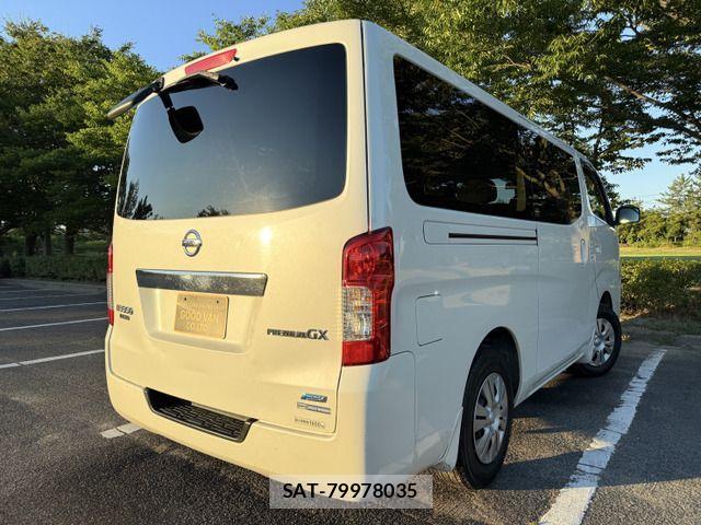 Nissan NV350 Caravan 2015-10 1207924-3