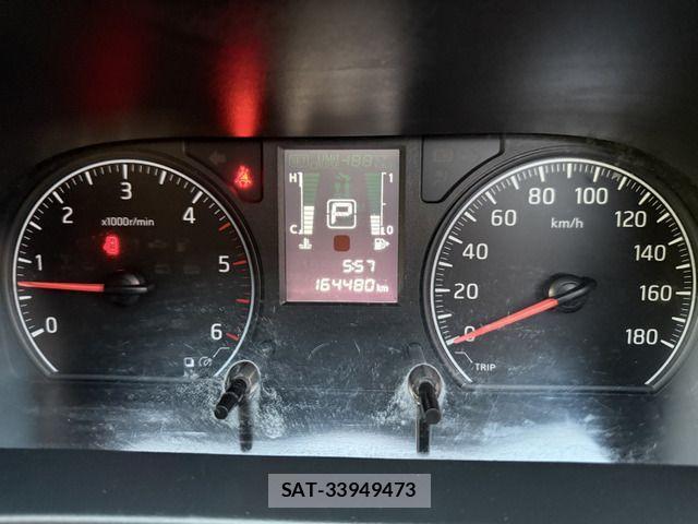 Nissan NV350 Caravan 2018-03 1258530-13
