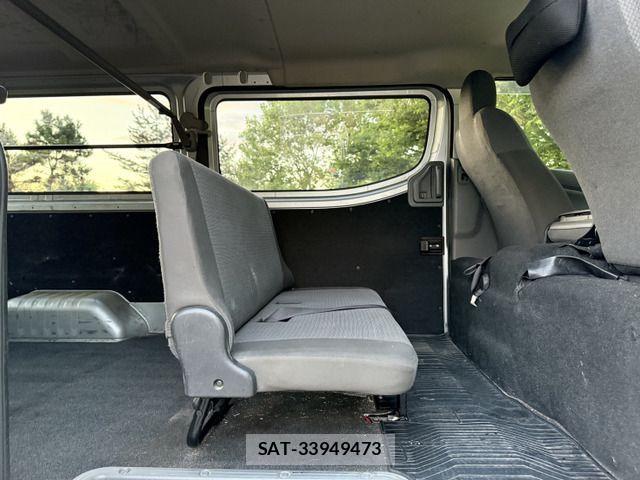 Nissan NV350 Caravan 2018-03 1258530-15
