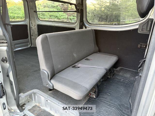 Nissan NV350 Caravan 2018-03 1258530-16