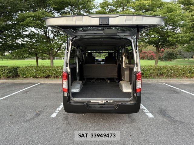 Nissan NV350 Caravan 2018-03 1258530-19