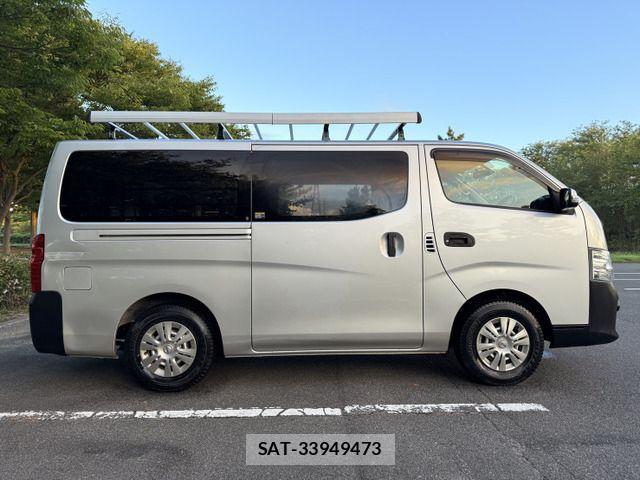 Nissan NV350 Caravan 2018-03 1258530-6