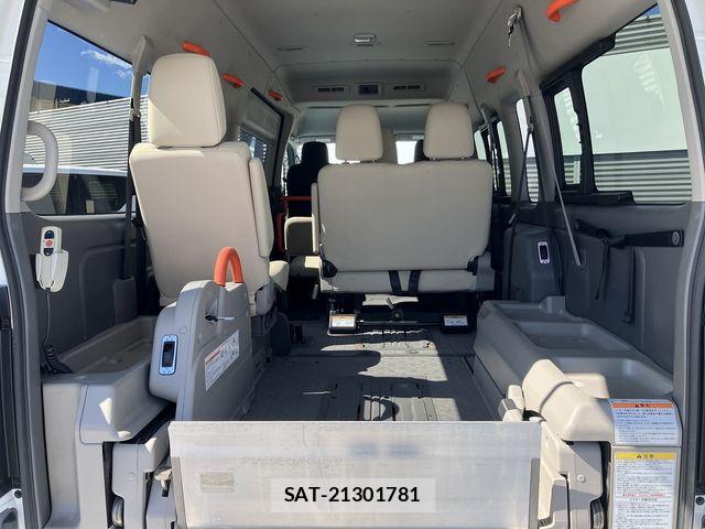 Nissan NV350 Caravan 2019-07 1293087-11