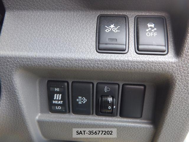 Nissan NV350 Caravan 2021-08 1328495-22