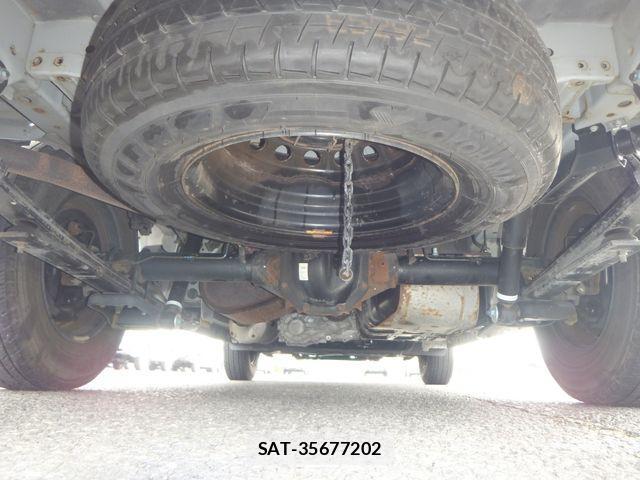 Nissan NV350 Caravan 2021-08 1328495-25