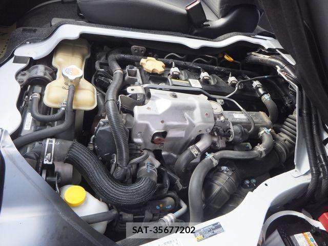 Nissan NV350 Caravan 2021-08 1328495-26
