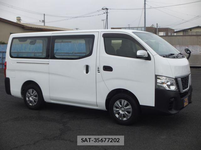 Nissan NV350 Caravan 2021-08 1328495-2