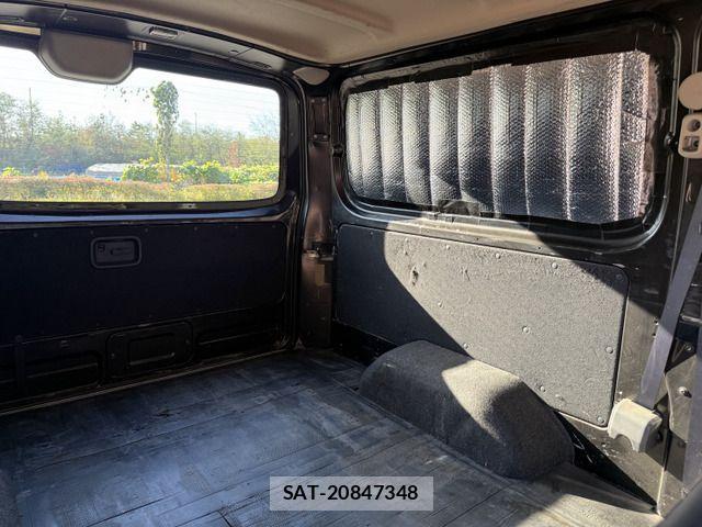 Nissan NV350 Caravan 2014-12 1392807-16