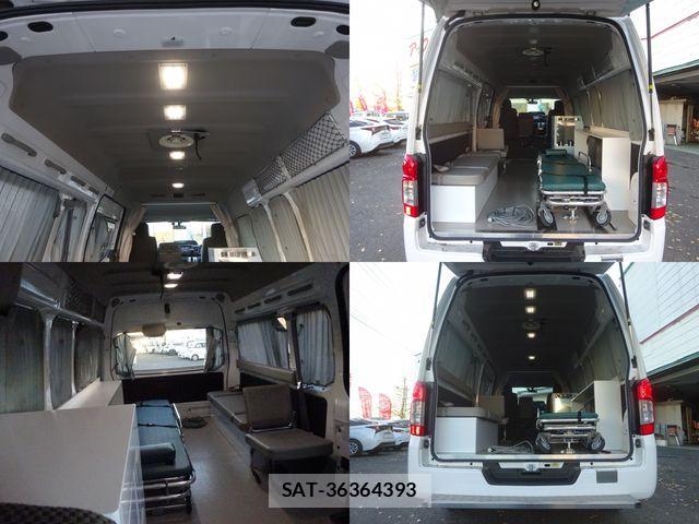 Nissan NV350 Caravan 2017-08 1474055-13