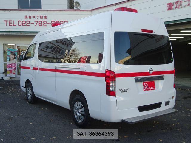Nissan NV350 Caravan 2017-08 1474055-4