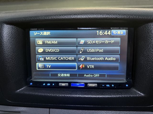 Nissan NV350 Caravan 2014-03 1548015-14