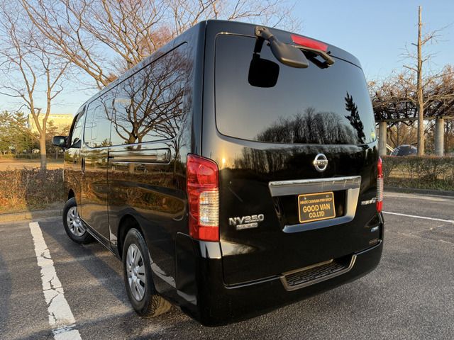 Nissan NV350 Caravan 2014-03 1548015-1