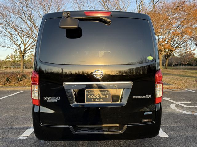 Nissan NV350 Caravan 2014-03 1548015-5