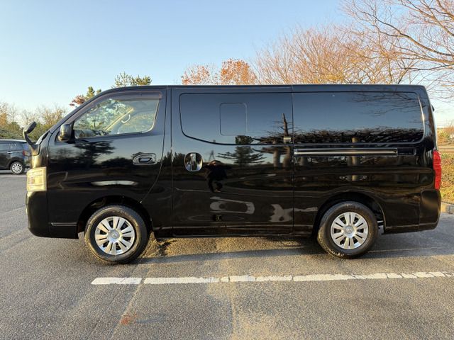 Nissan NV350 Caravan 2014-03 1548015-7