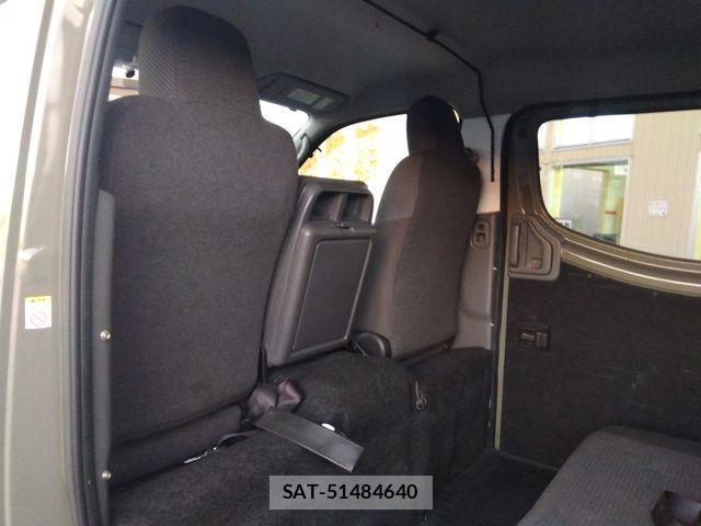 Nissan NV350 Caravan 2013-04 1554609-10