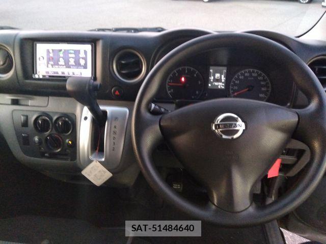 Nissan NV350 Caravan 2013-04 1554609-19