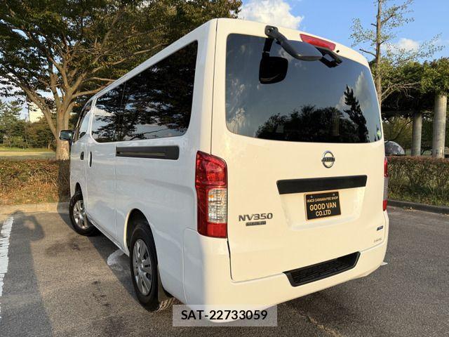 Nissan NV350 Caravan 2014-12 1586868-1