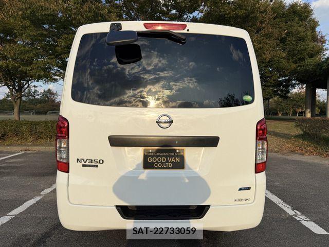 Nissan NV350 Caravan 2014-12 1586868-5
