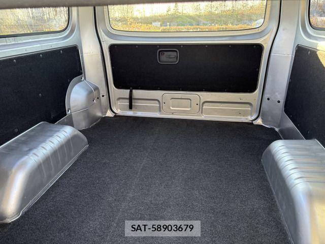 Nissan NV350 Caravan 2014-11 1662821-18