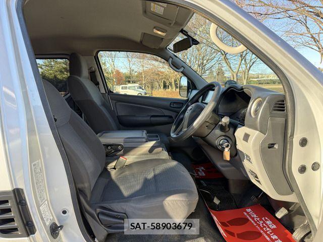 Nissan NV350 Caravan 2014-11 1662821-8
