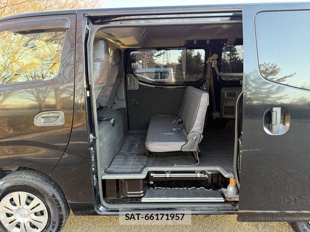 Nissan NV350 Caravan 2014-12 2003378-17