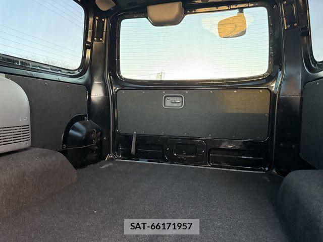 Nissan NV350 Caravan 2014-12 2003378-18