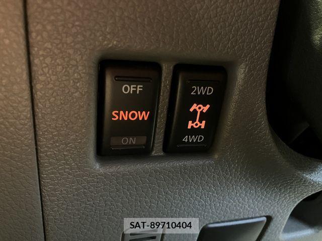 Nissan NV350 Caravan 2018-01 2213393-20