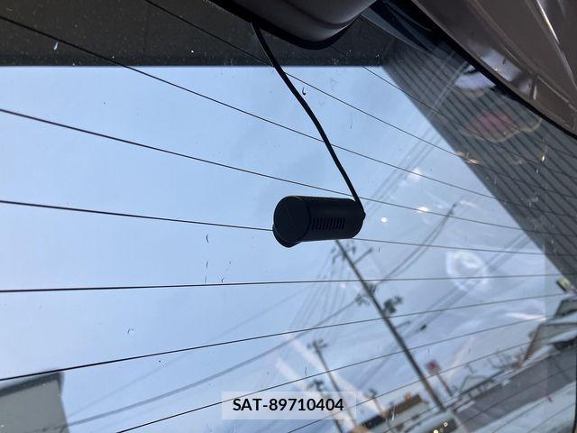 Nissan NV350 Caravan 2018-01 2213393-23