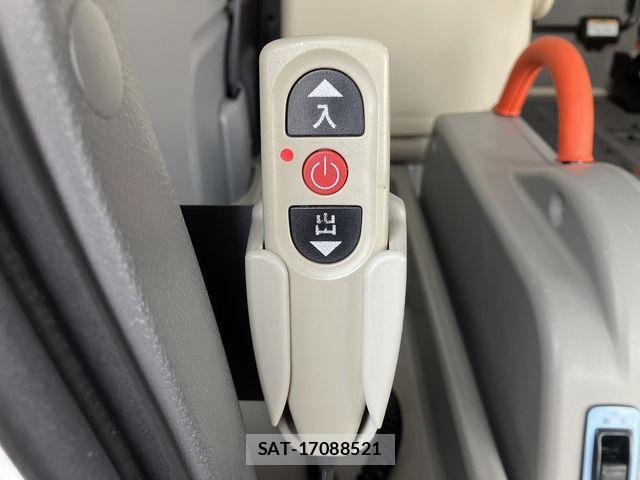 Nissan NV350 Caravan 2019-07 2213403-9