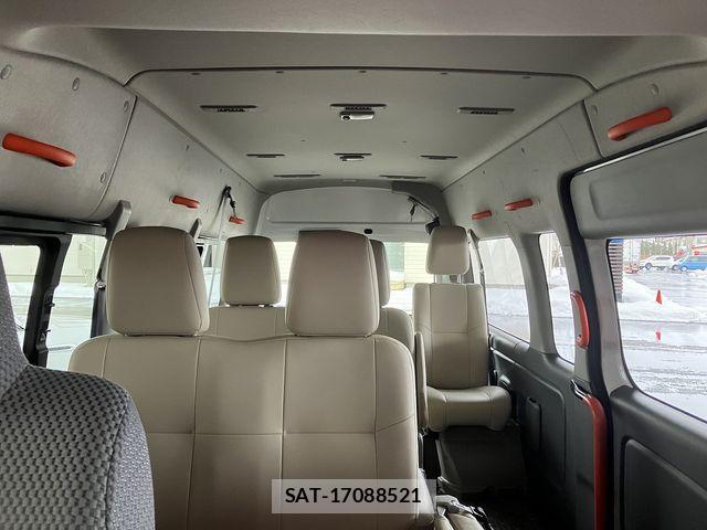 Nissan NV350 Caravan 2019-07 2213403-15