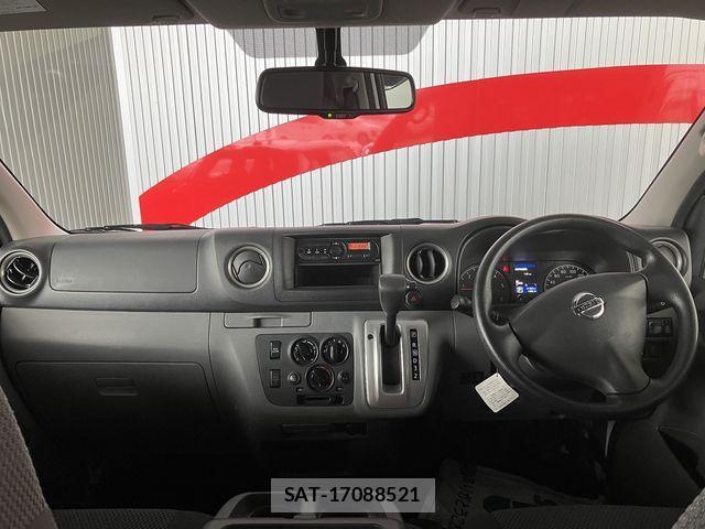 Nissan NV350 Caravan 2019-07 2213403-18
