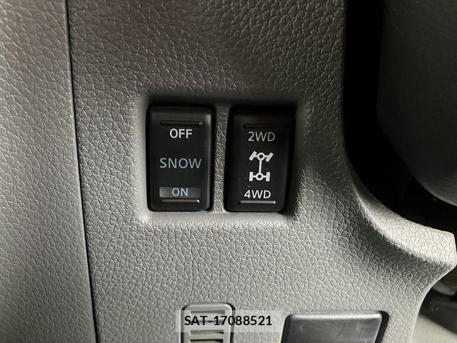 Nissan NV350 Caravan 2019-07 2213403-21