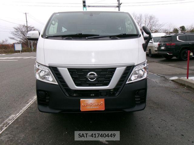 Nissan NV350 Caravan 2018-10 2352073-15