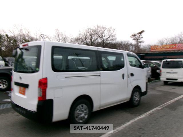 Nissan NV350 Caravan 2018-10 2352073-17